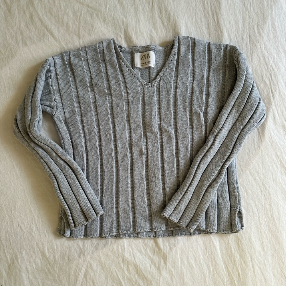 Zara Girls Gray Ribbed Knit Sweater, size 9-10